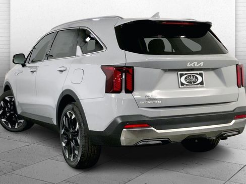 New 2026 Kia Sorento SX image 3