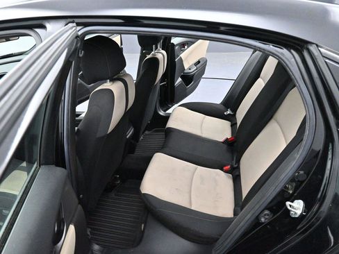 Used 2018 Honda Civic Sport image 25