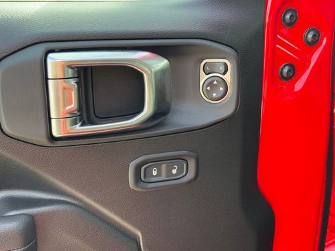 New 2025 Jeep Gladiator Sport AWD/4WD image 14