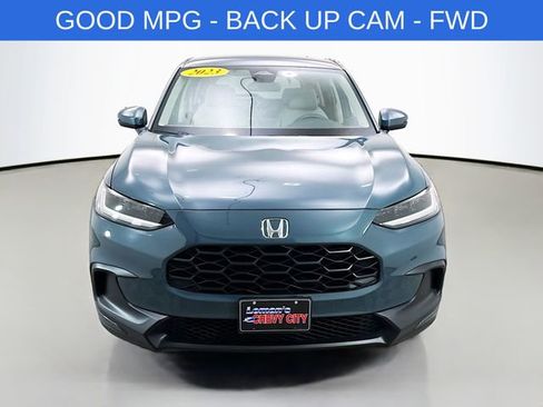 Used 2023 Honda HR-V LX image 2