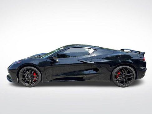 Used 2024 Chevrolet Corvette Stingray Premium Cpe w/ Z51 Performance Package RWD image 2