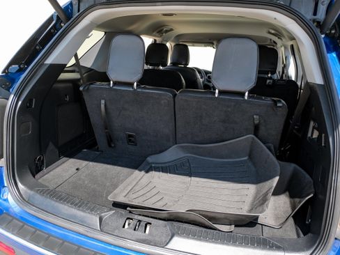 Used 2022 Ford Explorer Limited image 48