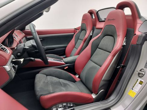 Certified 2023 Porsche 718 Boxster Spyder RWD image 5
