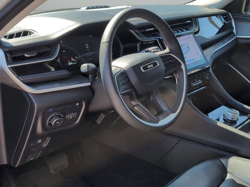 Used 2024 Jeep Grand Cherokee Limited 4xe image 15
