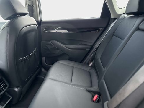 Used 2025 Kia Seltos EX FWD image 12