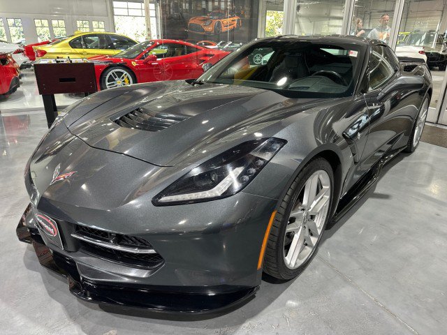 Used 2017 Chevrolet Corvette Stingray Coupe RWD image 1