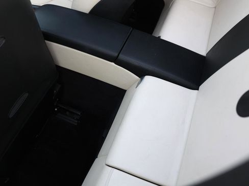 Used 2007 Mercedes-Benz SL 550 2DR COUPE w/ Premium Pkg I image 11