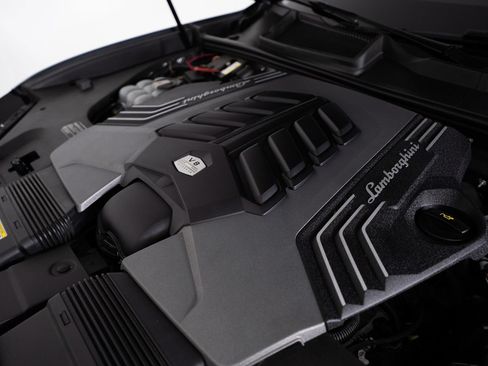 Used 2020 Lamborghini Urus AWD/4WD image 49