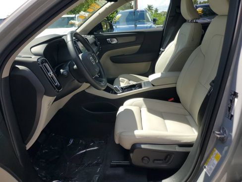 Certified 2024 Volvo XC40 B5 Plus AWD/4WD image 16