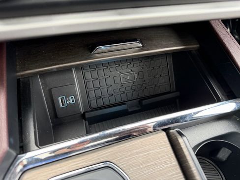 Used 2024 Ford Expedition Max Limited image 25