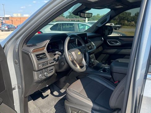 Used 2023 Chevrolet Tahoe High Country image 8
