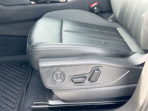 Certified 2025 Audi Q5 Premium Plus w/ Premium Plus image 14