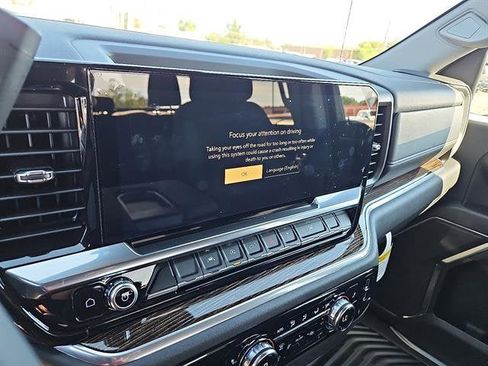 New 2026 GMC Sierra 1500 Elevation image 17