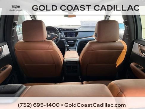 Used 2024 Cadillac XT5 Premium Luxury AWD/4WD image 11