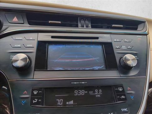 Used 2015 Toyota Avalon XLE FWD image 25