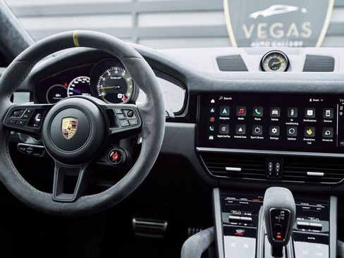 Used 2022 Porsche Cayenne Turbo GT image 51