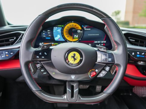 Used 2022 Ferrari SF90 Stradale AWD/4WD image 21