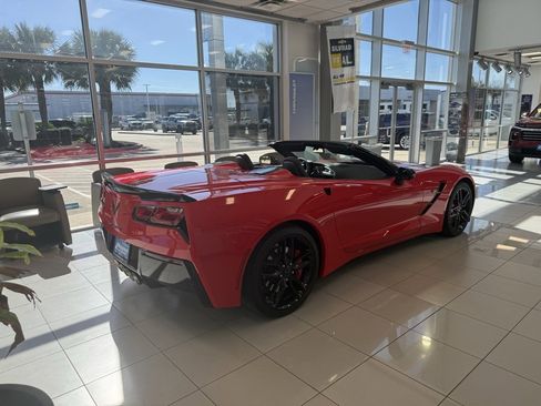 Used 2019 Chevrolet Corvette Stingray Convertible Z51 2LT image 11