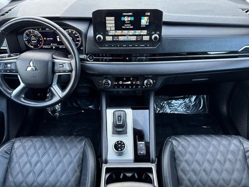 Used 2022 Mitsubishi Outlander SEL image 12