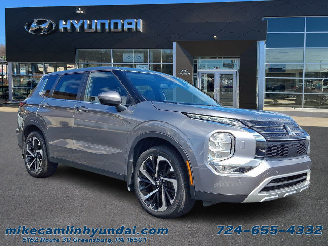 Used 2023 Mitsubishi Outlander SE AWD/4WD image 1