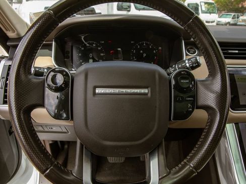 Used 2018 Land Rover Range Rover Sport HSE AWD/4WD image 18
