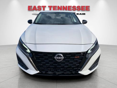 Used 2024 Nissan Altima 2.5 SR image 9