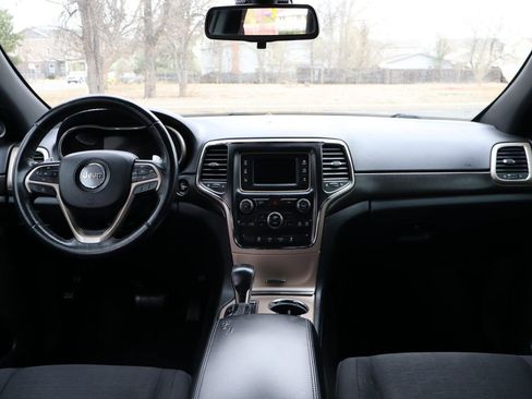 Used 2016 Jeep Grand Cherokee Laredo w/ Quick Order Package 23E image 16