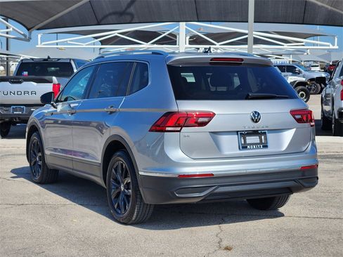 Used 2024 Volkswagen Tiguan SE image 5