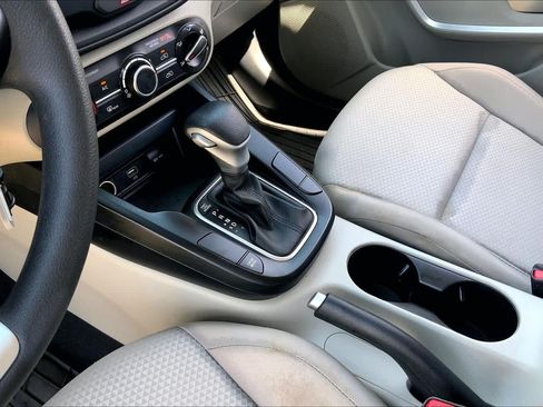 Used 2024 Kia Soul LX w/ Option Group 015 FWD image 15