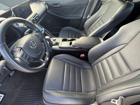 Used 2023 Lexus IS 350 F Sport image 5