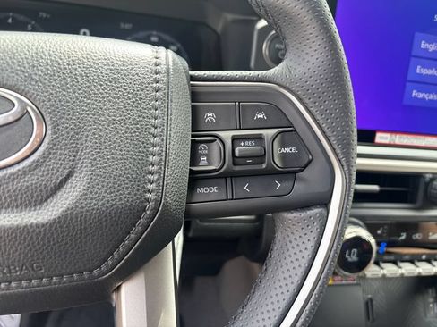 New 2026 Toyota 4Runner Limited AWD/4WD image 18