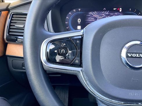 Used 2023 Volvo XC90 B6 Plus w/ Protection Package Premier image 21