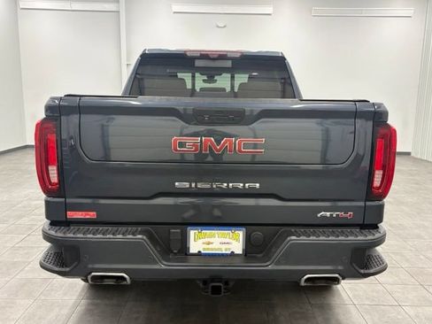 Used 2022 GMC Sierra 1500 AT4 w/ AT4 Premium Package AWD/4WD image 3