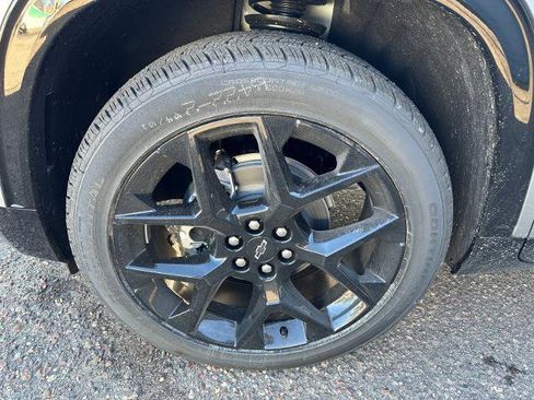 New 2026 Chevrolet Traverse RS w/ LPO, Floor Liner Package AWD/4WD image 12