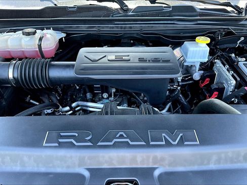 Used 2023 RAM 1500 Big Horn AWD/4WD image 30