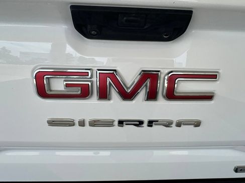 Used 2024 GMC Sierra 1500 Elevation w/ X31 Off-Road Package AWD/4WD image 6