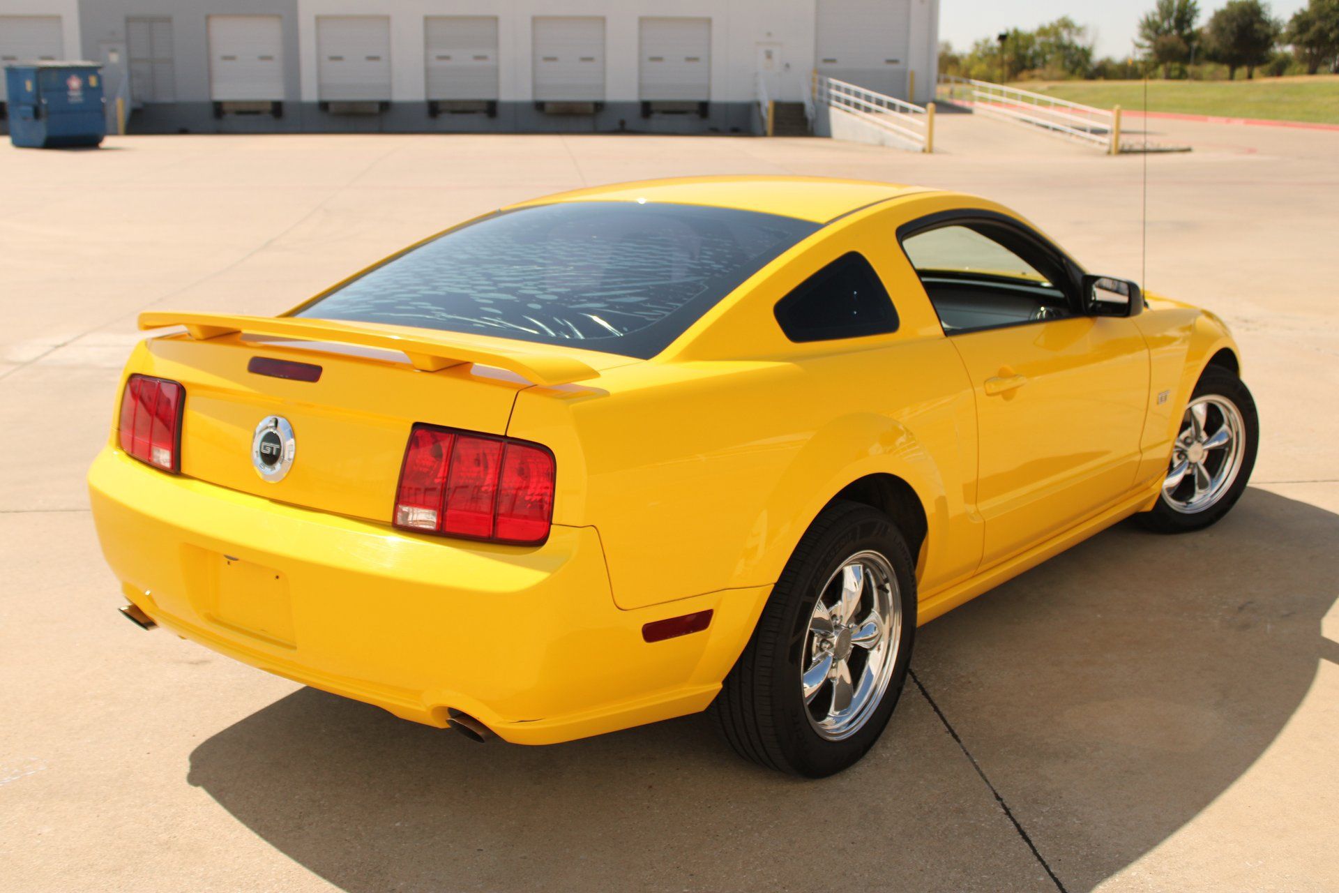 Used 2005 Ford Mustang GT RWD image 21