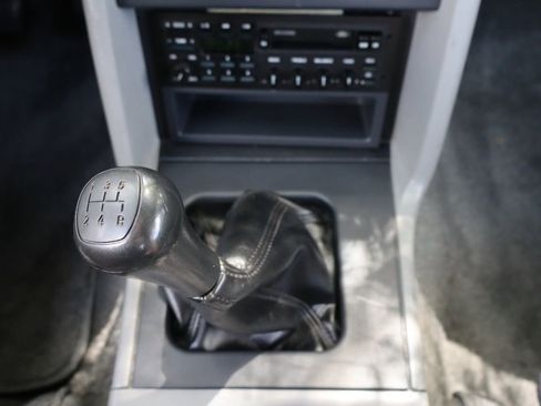Used 1988 Ford Mustang GT RWD image 32