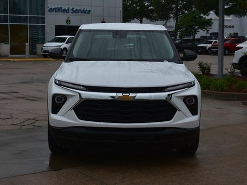New 2026 Chevrolet TrailBlazer LS w/ LS Confidence Package FWD image 2