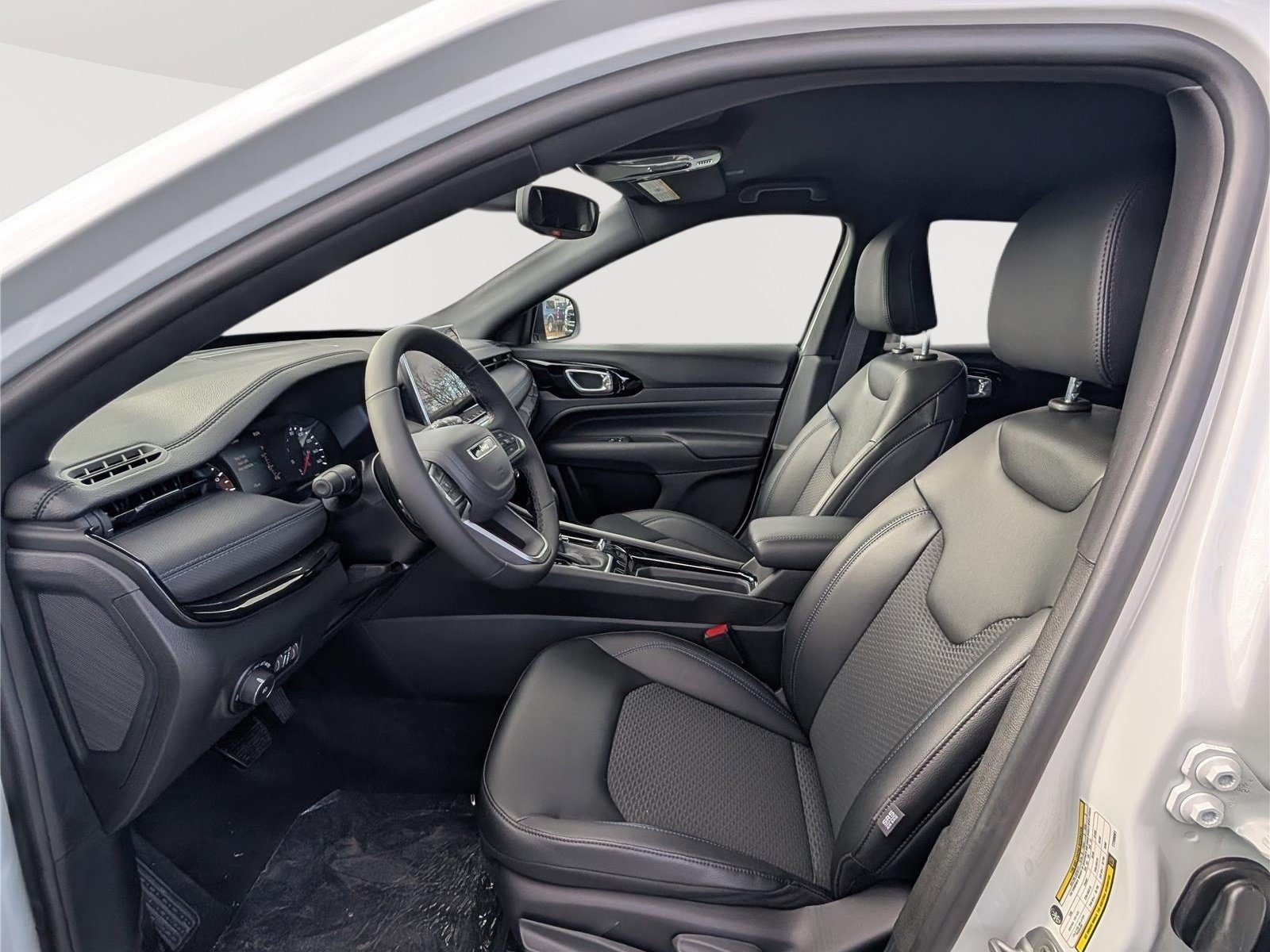 New 2026 Jeep Compass Latitude AWD/4WD image 10