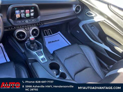 Used 2016 Chevrolet Camaro SS image 8