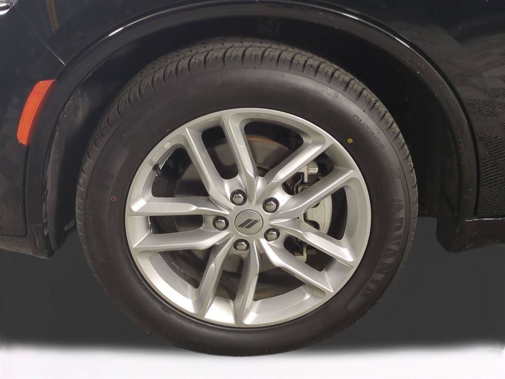 Used 2024 Dodge Durango GT RWD image 11