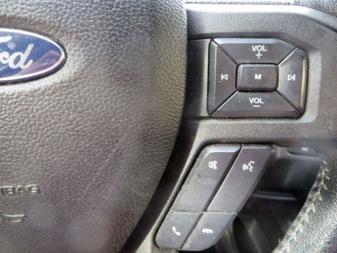 Used 2015 Ford F150 XLT w/ Equipment Group 302A Luxury AWD/4WD image 16