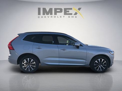 Used 2023 Volvo XC60 B5 Core w/ Protection Package Premier AWD/4WD image 6