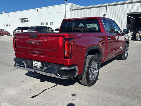 Used 2025 GMC Sierra 1500 SLT w/ SLT Premium Package image 5