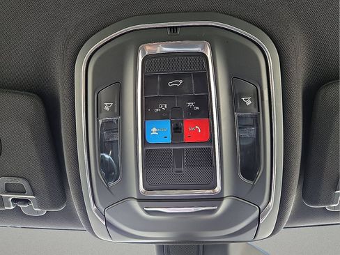 Used 2025 Jeep Grand Cherokee L Limited AWD/4WD image 22