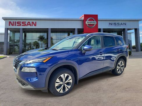 Used 2023 Nissan Rogue SV w/ SV Premium Package FWD image 5