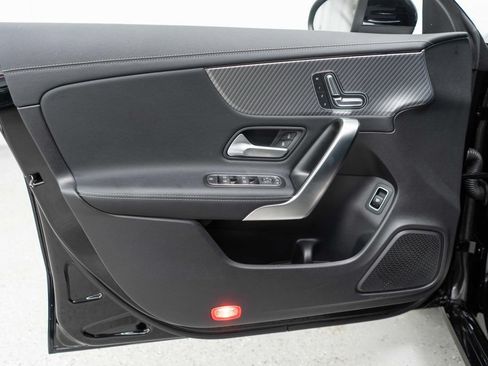 Used 2025 Mercedes-Benz CLA 250 4MATIC image 14