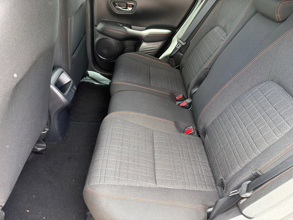Used 2025 Honda HR-V Sport image 20