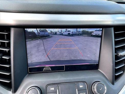 Used 2021 GMC Acadia SLE FWD image 23